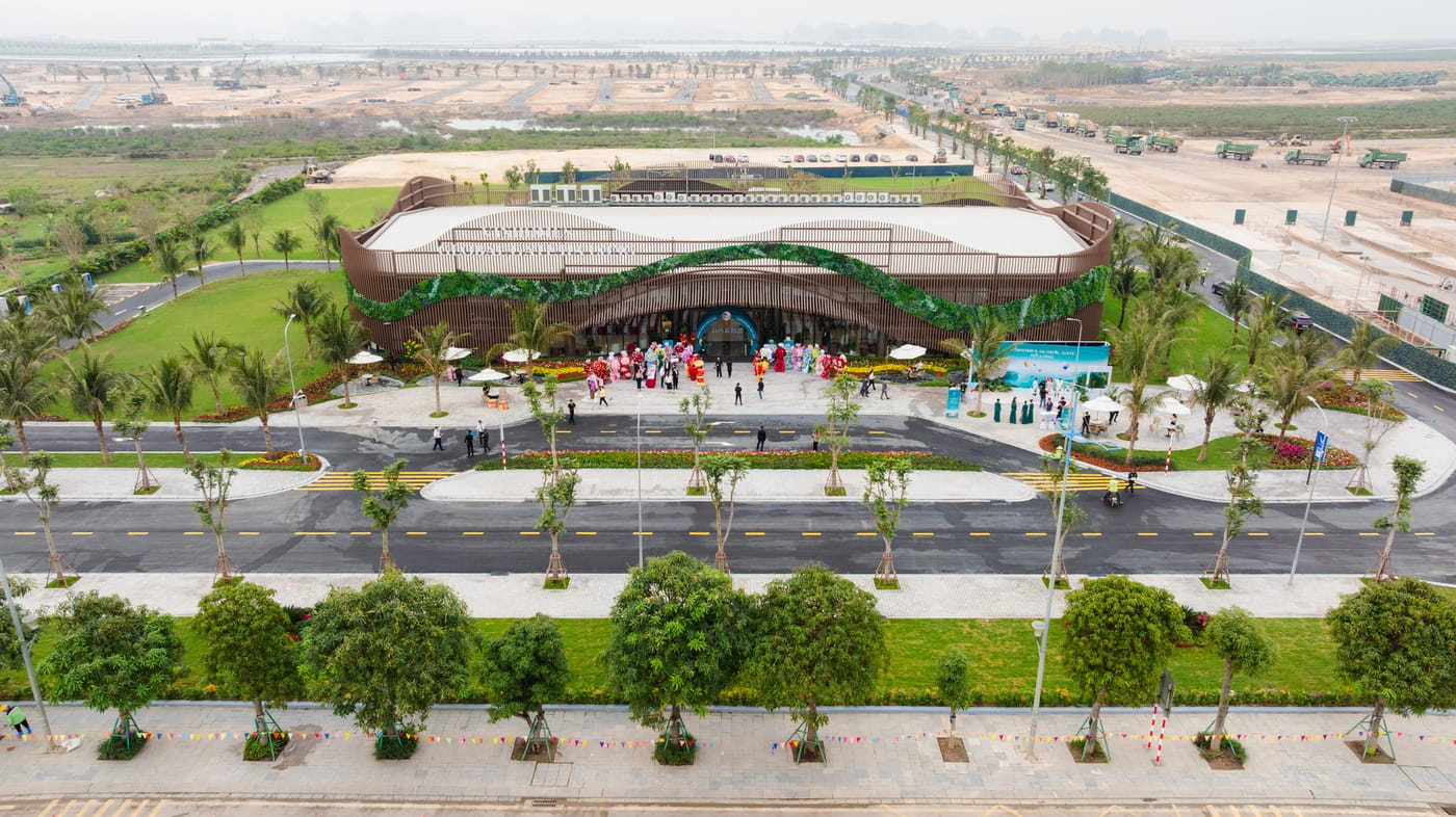 Văn phòng bán hàng dự án Vinhomes Global Gate Hạ Long đã hoàn thành Văn phòng bán hàng dự án Vinhomes Global Gate Hạ Long đã hoàn thành